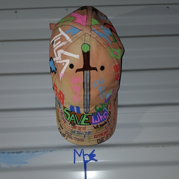 Hand painted CRIME PAYS Strapback Hat - Picture 5 of 7